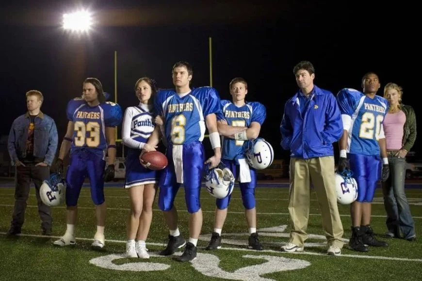 Friday Night Lights – A Raw and Emotional Football Drama