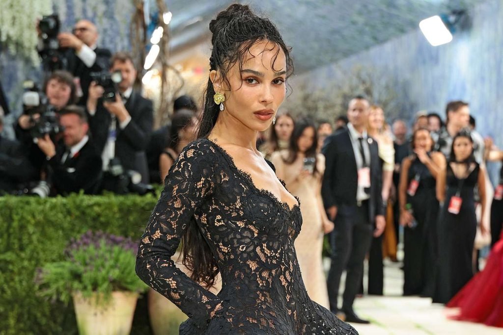 Zoë Kravitz portrait representing Catwoman actress and daughter of Lenny Kravitz and Lisa Bonet.