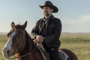 Garret Dillahunt Reveals the ‘Ballsiest Part’ of His Naked Lanterns Scene