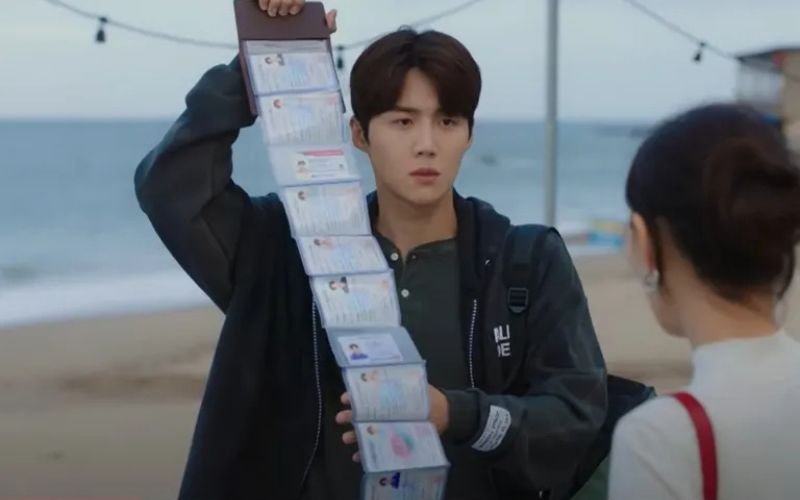 Hometown Cha-Cha-Cha Delivers a Warm and Comforting Korean Romance