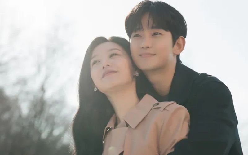 Queen of Tears Brings Emotional Drama to Modern Romance