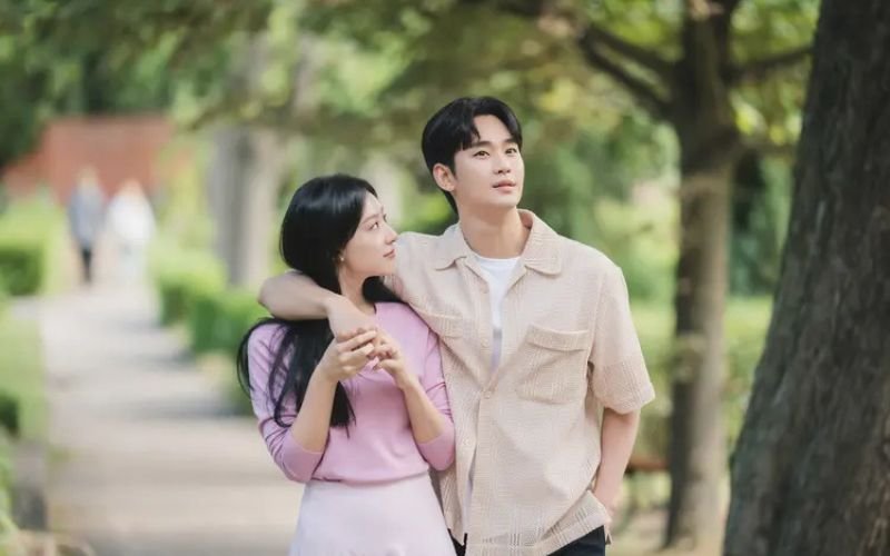Queen of Tears Delivers Emotional Romance and Family Drama