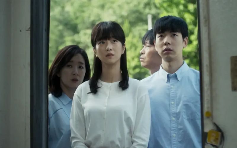 Save Me – Cult Horror That Feels Disturbingly Real
