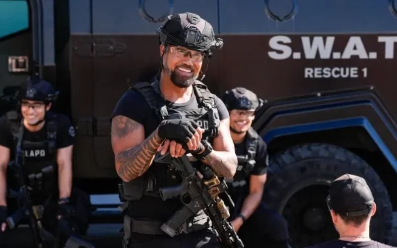 Who Is in the S.W.A.T. Exiles Cast